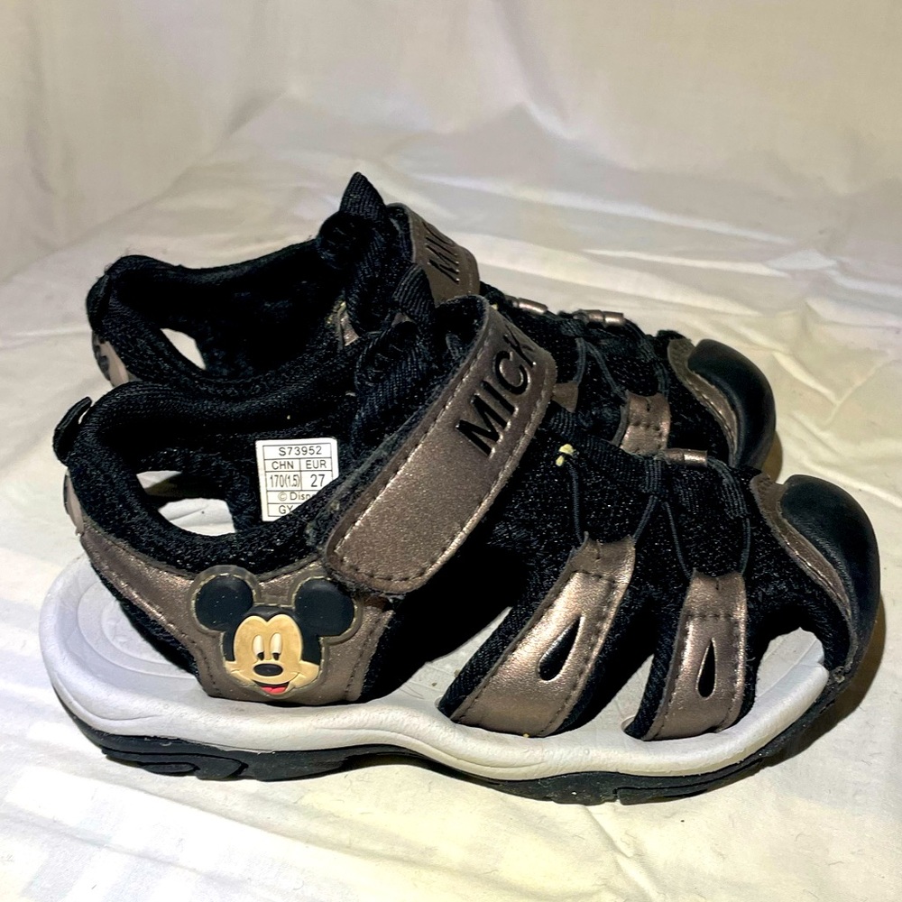 Mickey Mouse Sandals Toddler Size 7 Disney Closed Toe